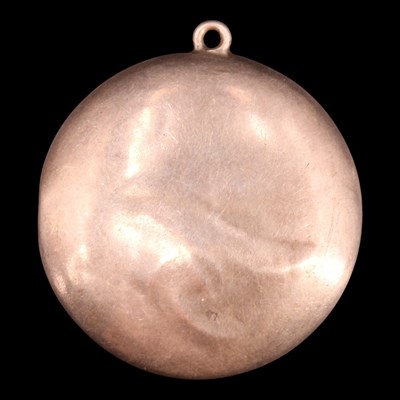 Lot 1128 - A George V silver powder compact, of...