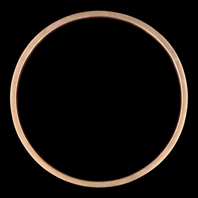Lot 1326 - A George V 9 ct rose gold bangle, of...