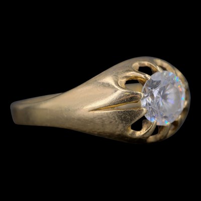 Lot 1328 - A vintage cubic zirconia and 9 ct gold...