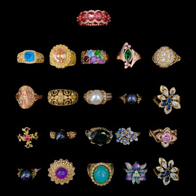 Lot 1259 - A group of contemporary gold-coloured white...