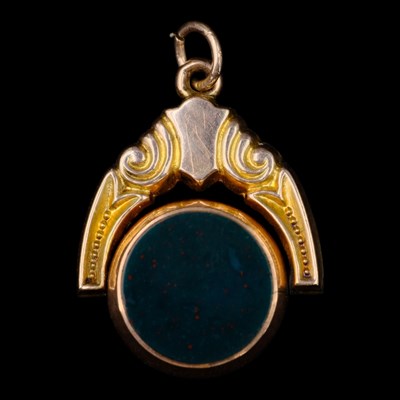 Lot 1526 - A late 19th / early 20th Century sard,...