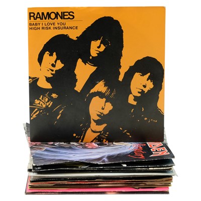 Lot 750 - A small quantity of vinyl singles, including...