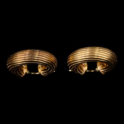Lot 1378 - A pair of contemporary 9 ct gold reeded-hoop...