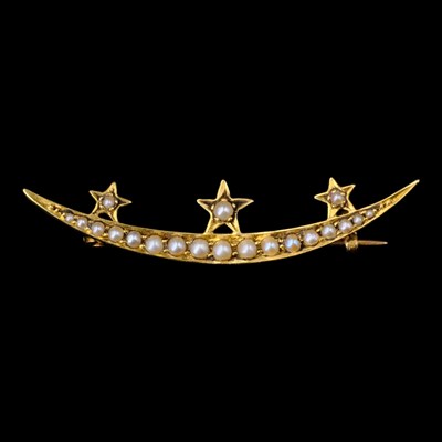 Lot 1386 - A late 19th / early 20th Century seed-pearl...