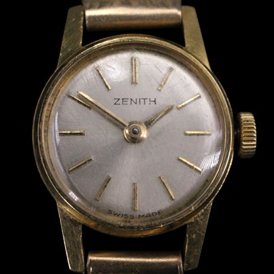 Lot 1575 - A 1965 lady's Zenith 18 ct yellow metal...