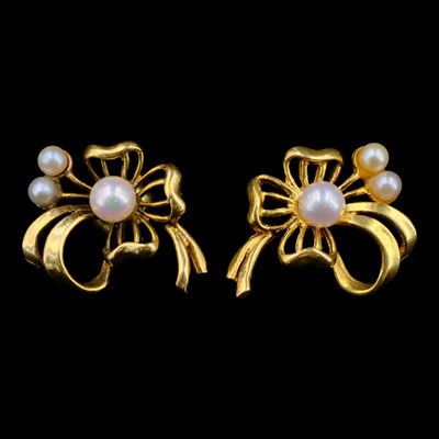 Lot 1437 - A pair of near-contemporary pearl and 9 ct...