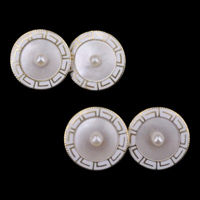 Lot 1460 - A pair of late 19th / early 20th Century pearl...