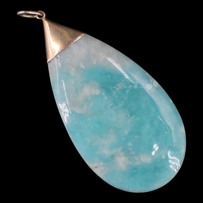 Lot 1466 - A large vintage 9 ct yellow metal and larimar...