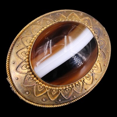 Lot 1484 - A late Georgian / Victorian banded agate and...