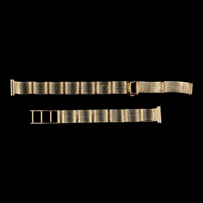 Lot 1588 - A lady's 1950s 9 ct gold watch bracelet...