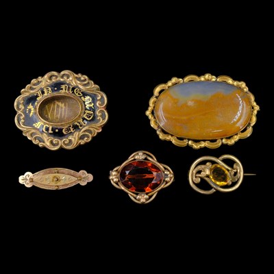 Lot 1553 - Five Victorian gilt metal brooches, comprising...