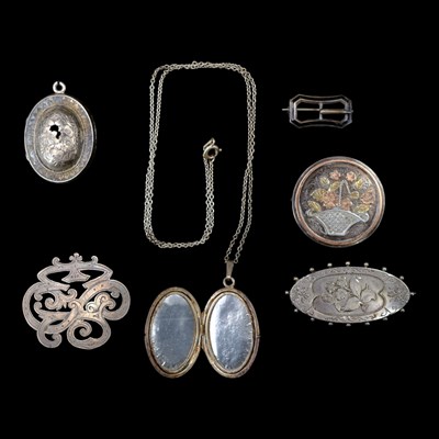 Lot 1291 - Victorian and later silver / white metal...