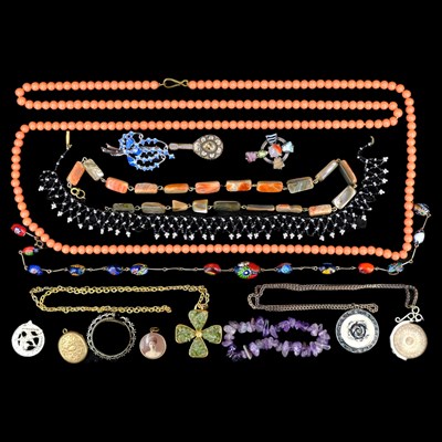 Lot 1548 - A group of antique, vintage and contemporary...