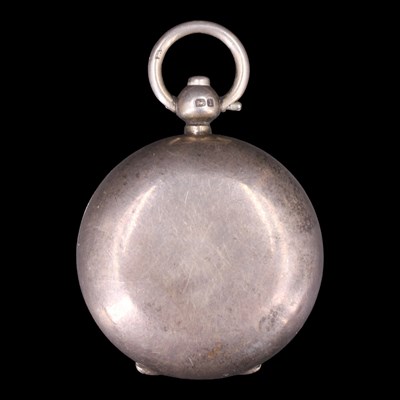 Lot 1217 - An Edwardian / George V silver fob sovereign...