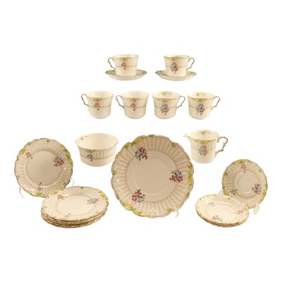 Lot 1013 - A Collingwood bone china tea set for six