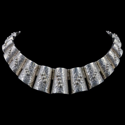 Lot 1521 - A vintage Mexican Sterling standard white...