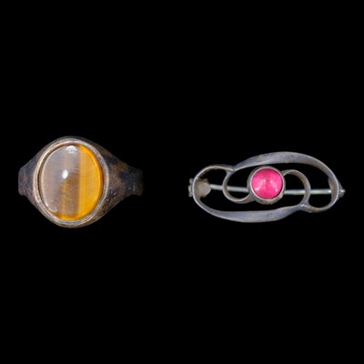 Lot 1283 - An early 20th Century Charles Horner almandine...