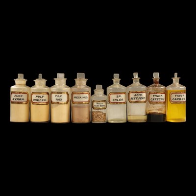 Lot 1107 - Nine early 20th Century pharmacist's drug jars...