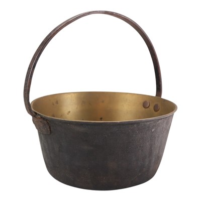 Lot 834 - An iron-handled brass jam pan, 34 cm tall