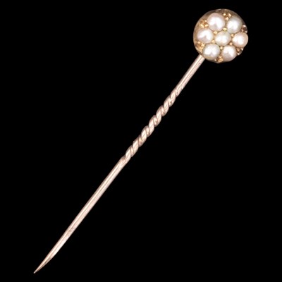 Lot 1294 - An early 20th Century pearl and 9 ct gold...