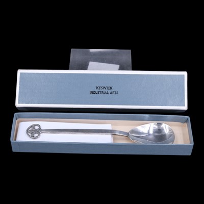 Lot 1072 - A cased 1970s Keswick School of Industrial...