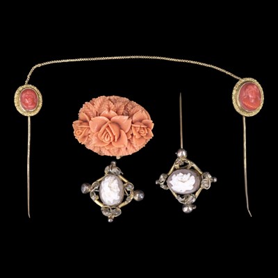 Lot 1409 - Antique coral and gilt-metal cameo...