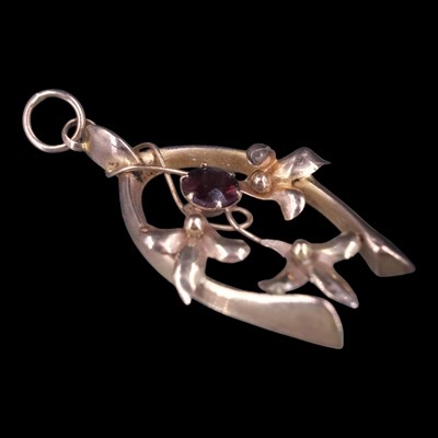 Lot 1312 - A Belle Epoque garnet and 9 ct rose-gold...