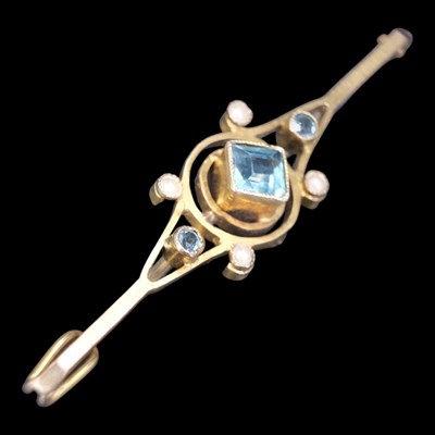 Lot 1314 - An early 20th Century blue paste, pearl and 9...