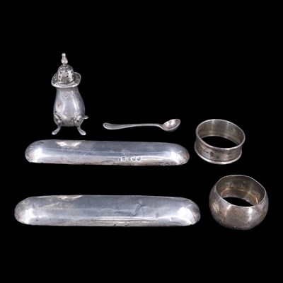 Lot 1068 - A group of sundry silver items, including...