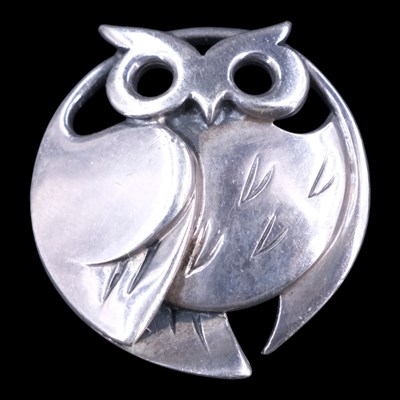 Lot 1235 - A vintage Ola Gorie of Orkney Sterling white...