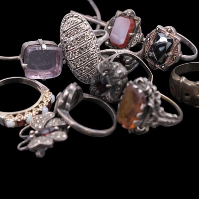 Lot 1206 - Vintage silver / white metal...