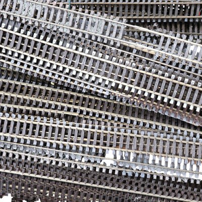 Lot 716 - A group of OO gauge model railway tracks and...