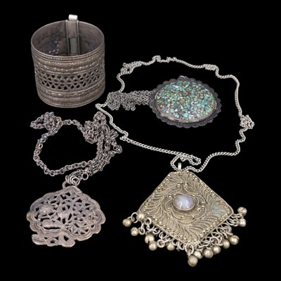 Lot 1429 - A group of vintage Middle Eastern costume...