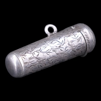 Lot 1117 - An Edwardian ivy-leaf engraved silver fob...