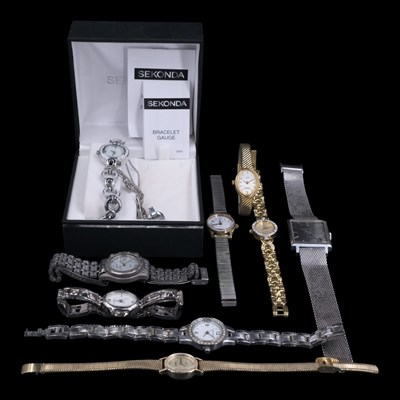 Lot 1454 - A group of vintage and contemporary lady's...