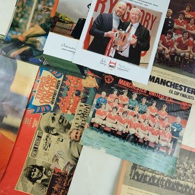 Lot 550 - A quantity of Manchester United Football Club...