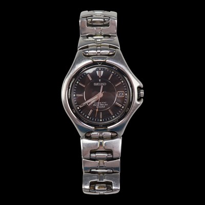 Lot 1443 - A vintage Seiko Kinetic Auto Relay stainless...