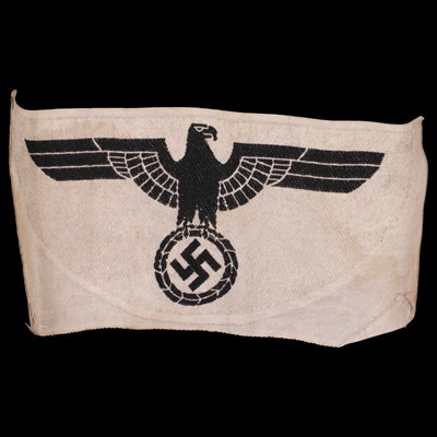 Lot 68 - A German Third Reich army sports vest national...