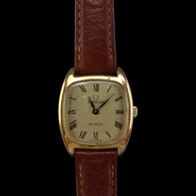 Lot 1459 - A late 20th Century lady's Omega De Ville...