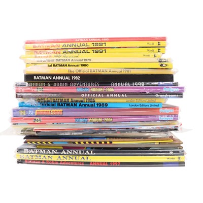 Lot 333 - A group of 1970s and later Batman annuals etc
