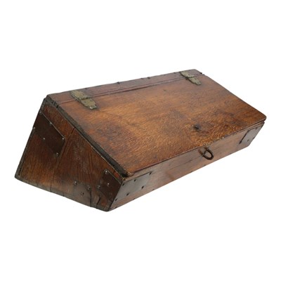 Lot 905 - A George III oak travel or carriage chest /...