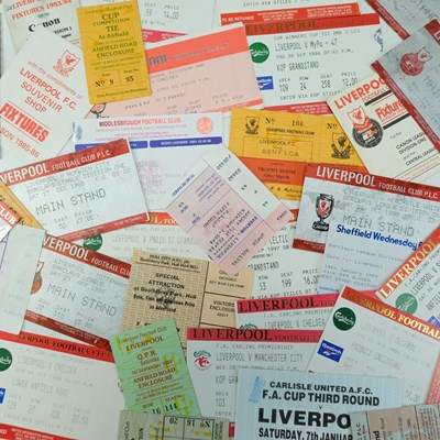 Lot 578 - A quantity of 1980s - 1990s Liverpool Football...