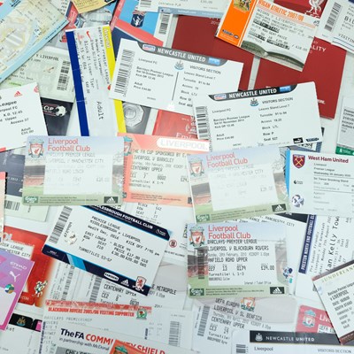 Lot 580 - A quantity of Liverpool Football Club...