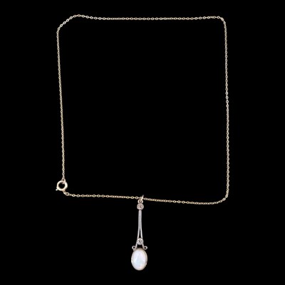 Lot 1367 - A late Victorian / early 20th Century opal and...
