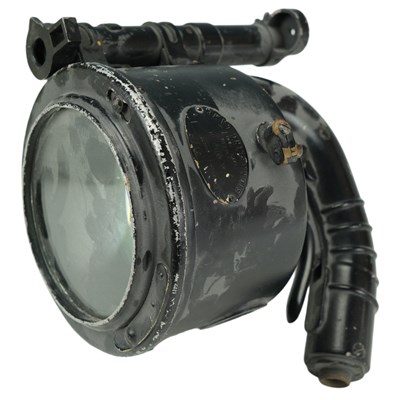 Lot 199 - A 1941 RAF Aldis signalling lamp
