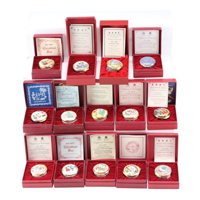 Lot 495 - A collection of Halcyon Days and Bilston &...