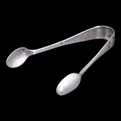 Lot 1159 - 1940s silver sugar tongs, 9 cm, 15 g