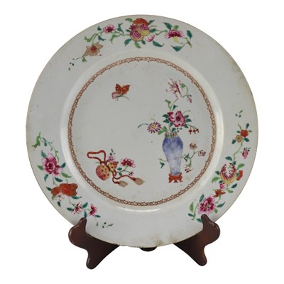 Lot 949 - A Qianlong Chinese famille rose porcelain...