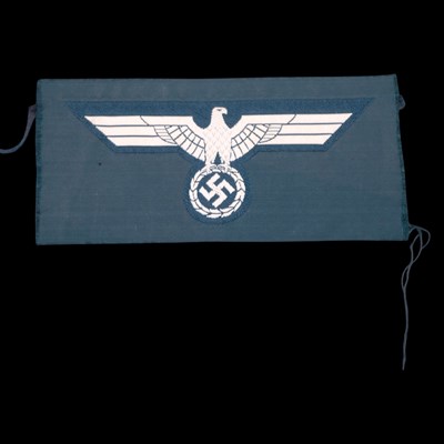 Lot 77 - A German Third Reich Army machine-woven tunic...