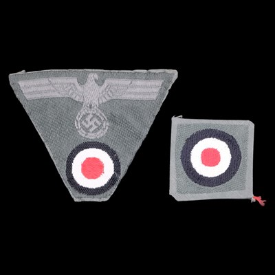 Lot 86 - A German Third Reich Army machine-woven field...